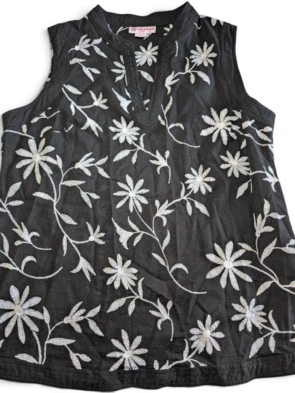 VTG Lily Stanhope Linen Blend Embroidered Floral Split Neck Tunic Top Black 1X